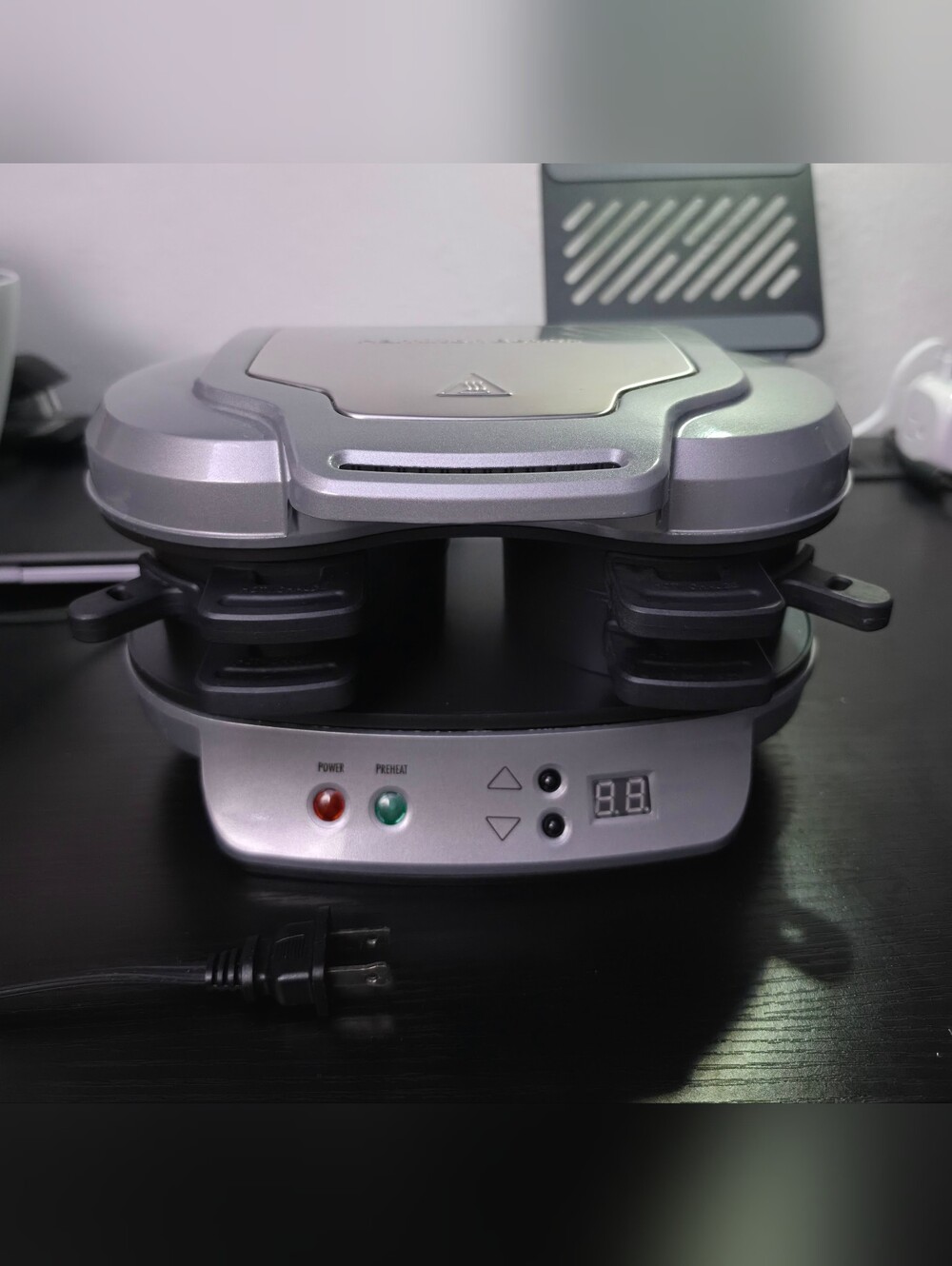 Hamilton Beach Silver and Black Dual English Muffin Maker